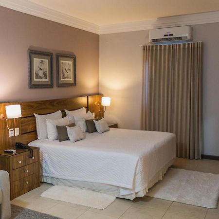 Jr Hotel Marília Eksteriør billede