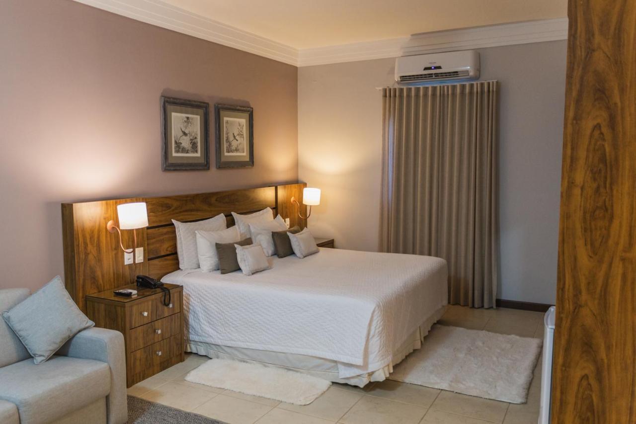 Jr Hotel Marília Eksteriør billede