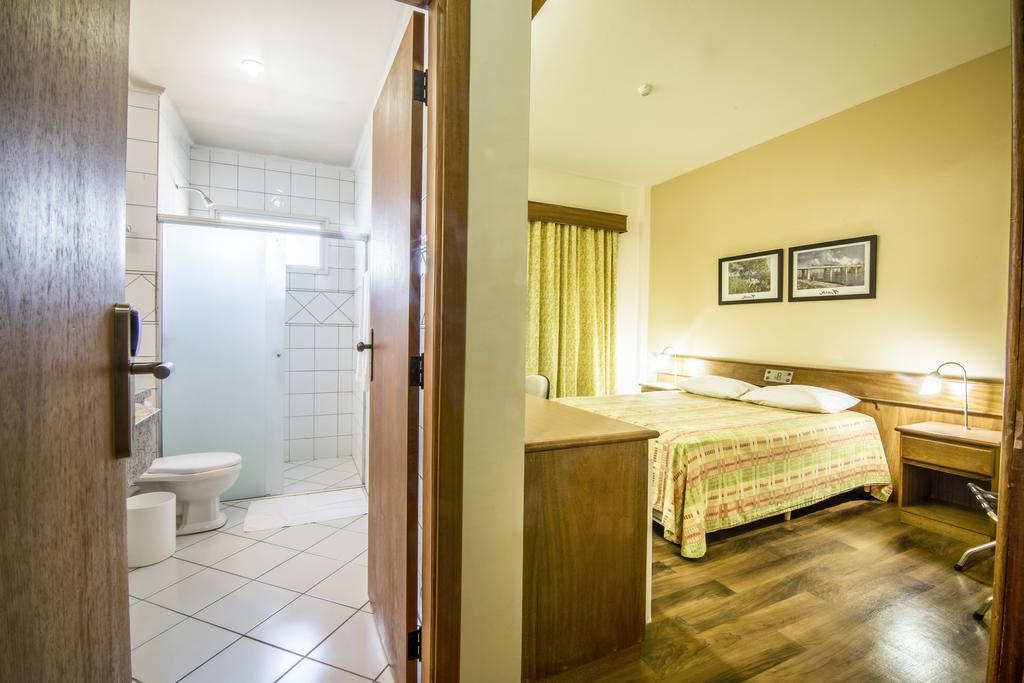 Jr Hotel Marília Eksteriør billede