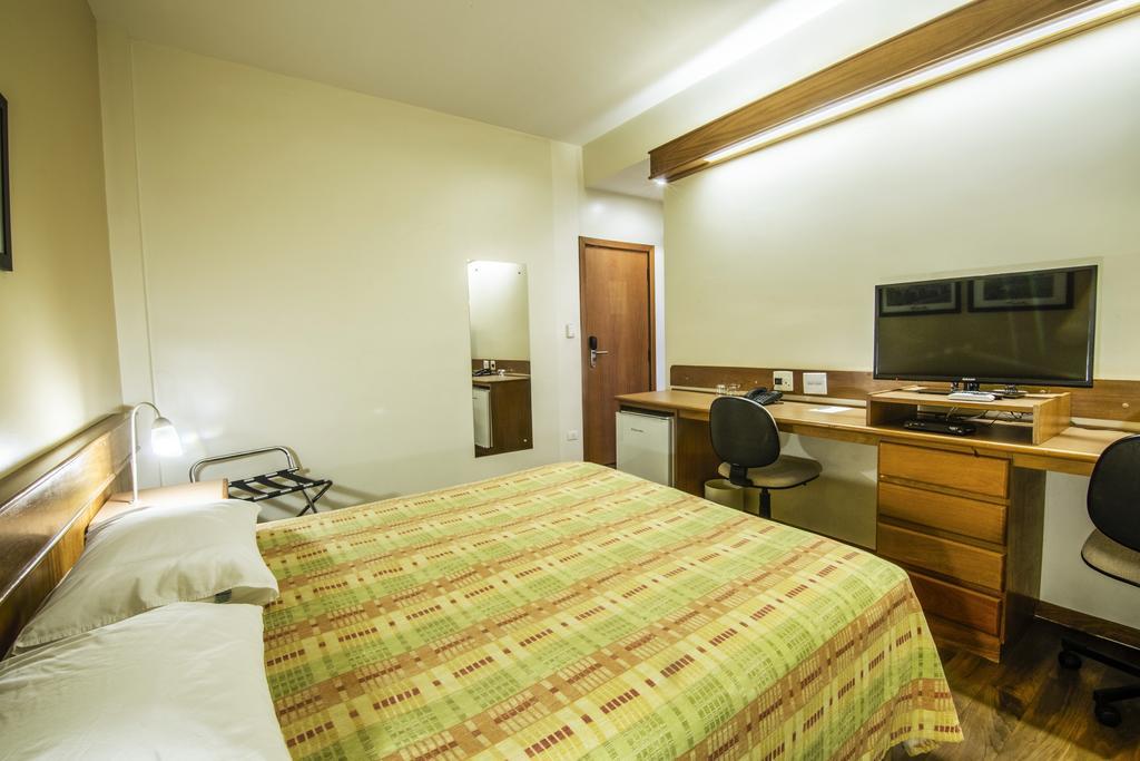Jr Hotel Marília Eksteriør billede