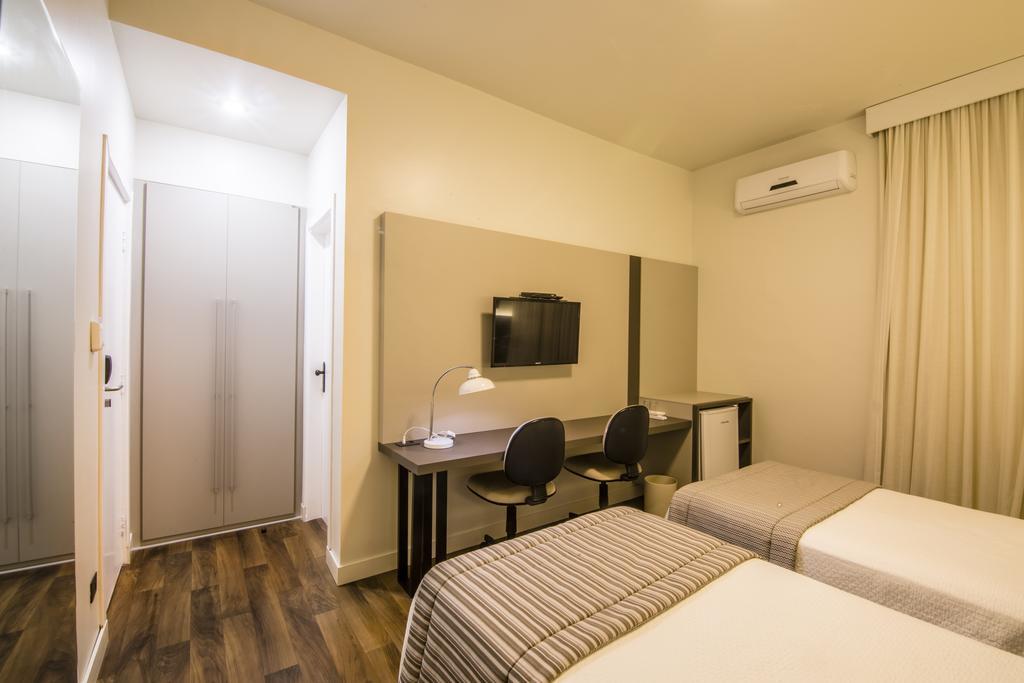 Jr Hotel Marília Eksteriør billede