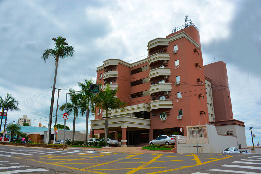 Jr Hotel Marília Eksteriør billede